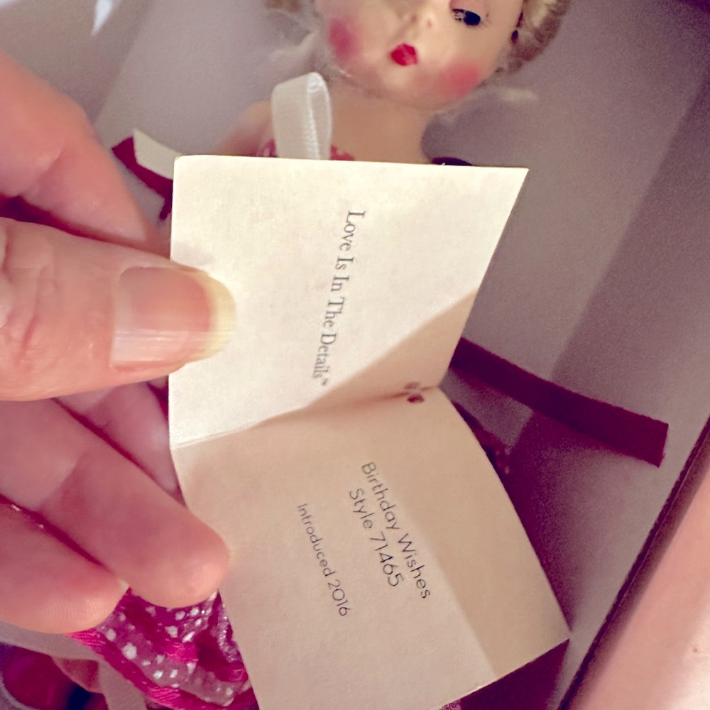 Madame Alexander Pink Polka Dot Doll Birthday Wishes - New in Box - Picture 6 of 6